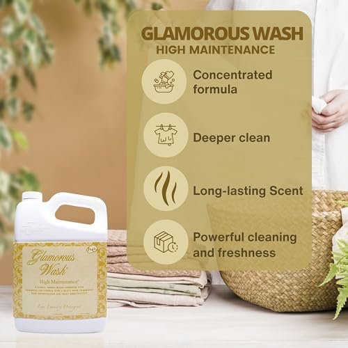 Tyler Candle Company Glamorous Wash High Maintenance Scent Fine Laundry Liquid Detergent - Phosphate-Free - Hand and Machine Washable - 1 Container of 1.89L (64 Fl Oz) with Multi-Purpose Key Chain