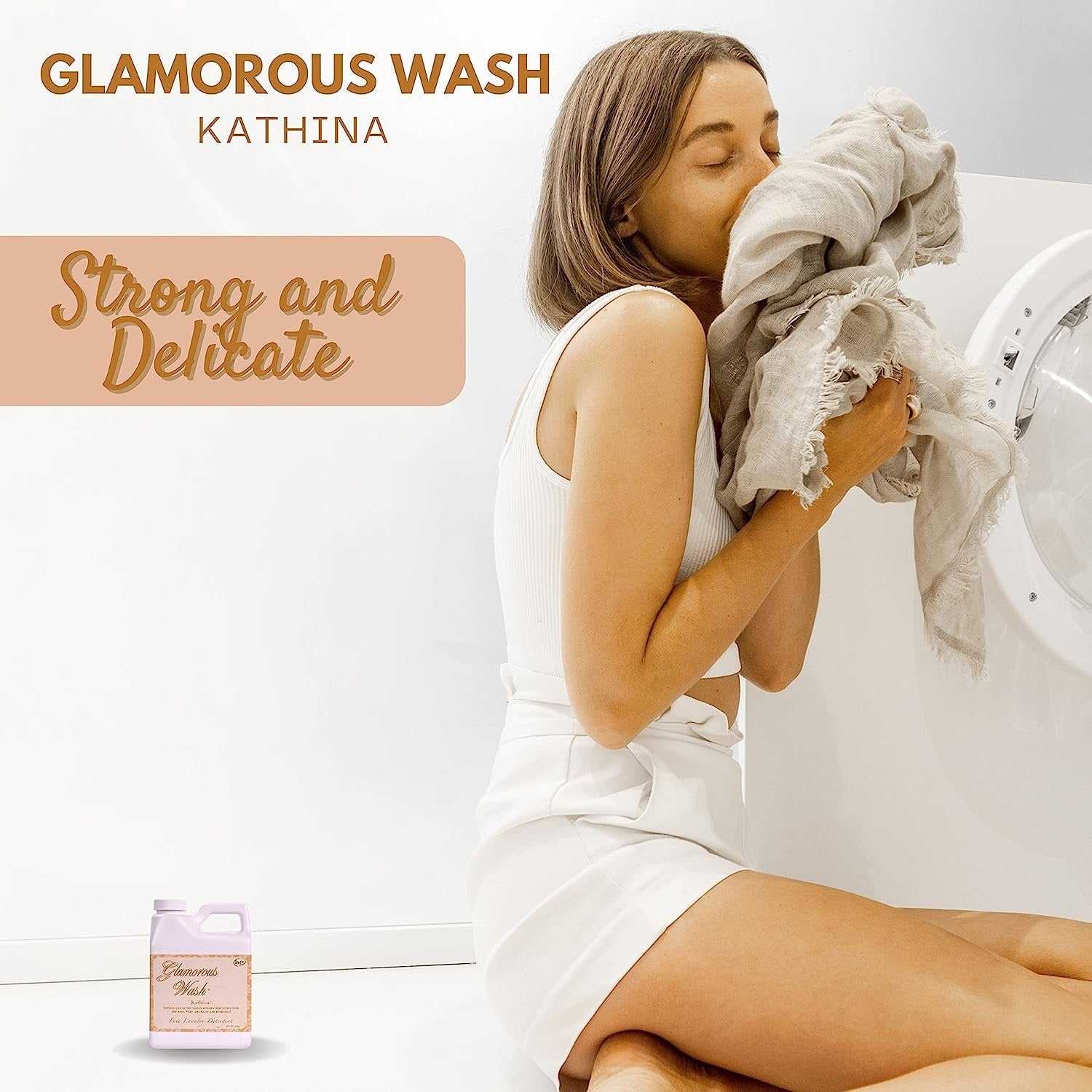 Tyler Candle Company Glamorous Wash Kathina Scent Fine Laundry Liquid Detergent - Liquid Laundry Detergent for Clothing - Hand and Machine Washable - 32 oz, 907-grams Container with Bonus Key Chain