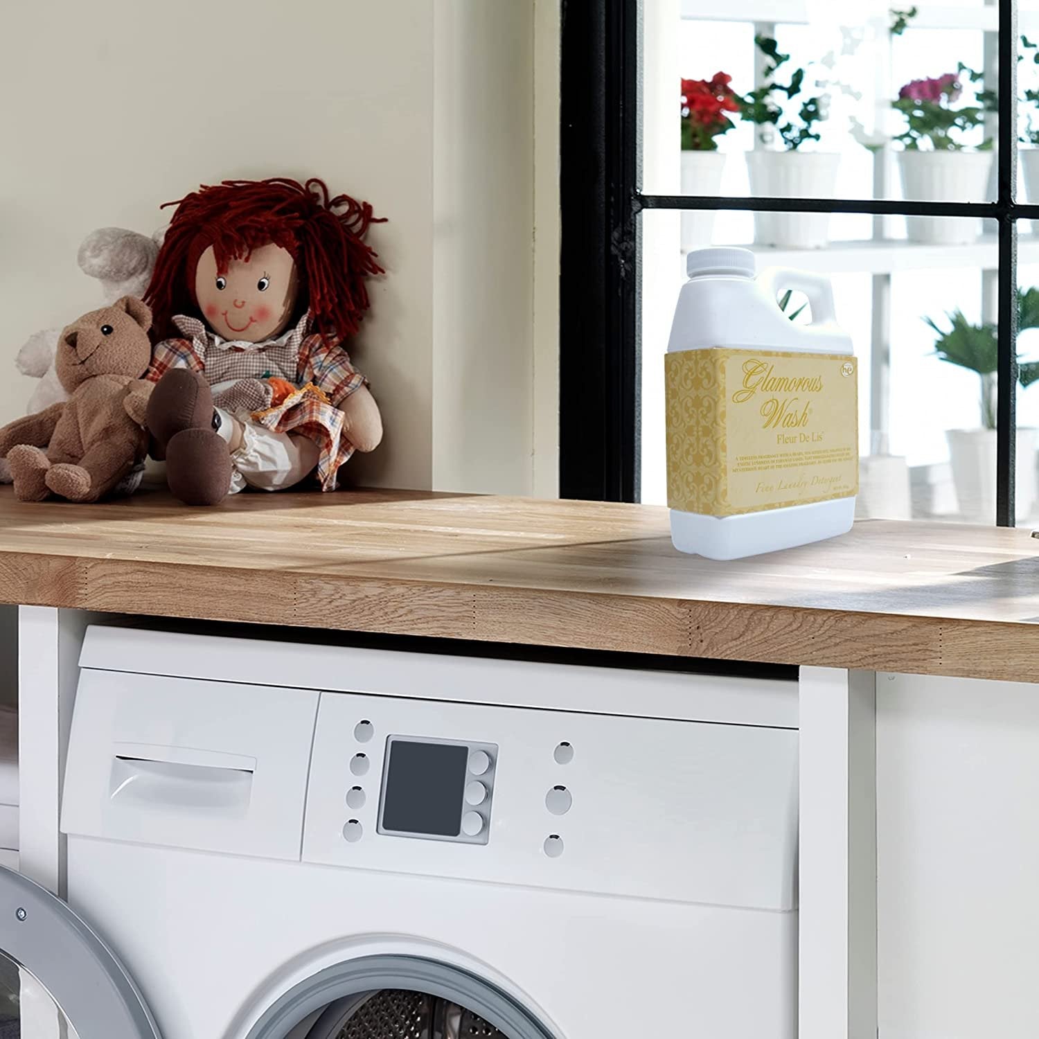 Tyler Candle Company Glamorous Wash Fleur De Lis Fine Laundry Detergent - Liquid Detergent Designed for Clothing - Hand and Machine Washable - 16 Fl Oz / 454 Gram Container