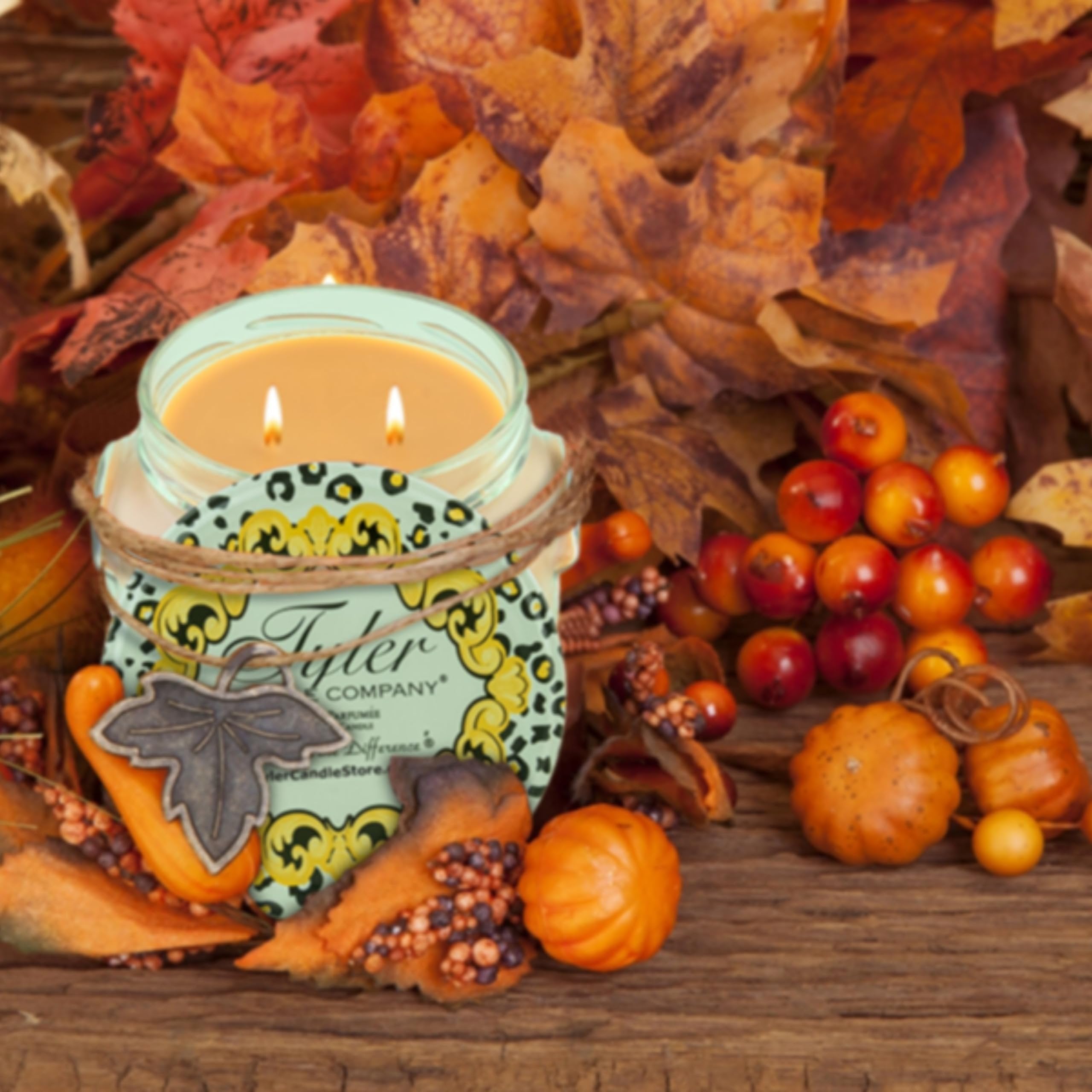 Tyler Candle Company Mulled Cider Candles - Luxuriously Fall Scented Candle with Essential Oils - 22 oz Extra Large Candle & Multi-Purpose Key Chain